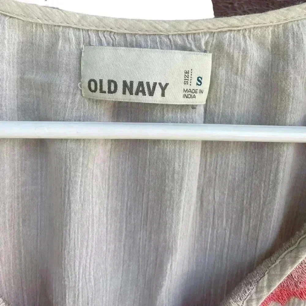 Old Navy women’s embroidered long sleeve swimwear coverup sz S gently used - Picture 5 of 5